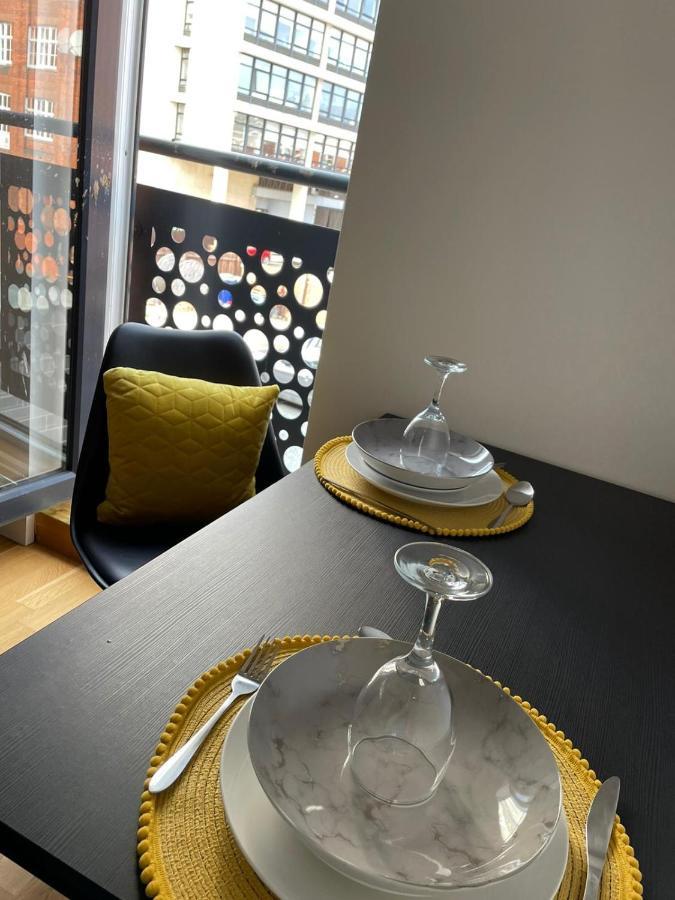 Central Hull Spacious Apartment H3 Kingston upon Hull Bagian luar foto