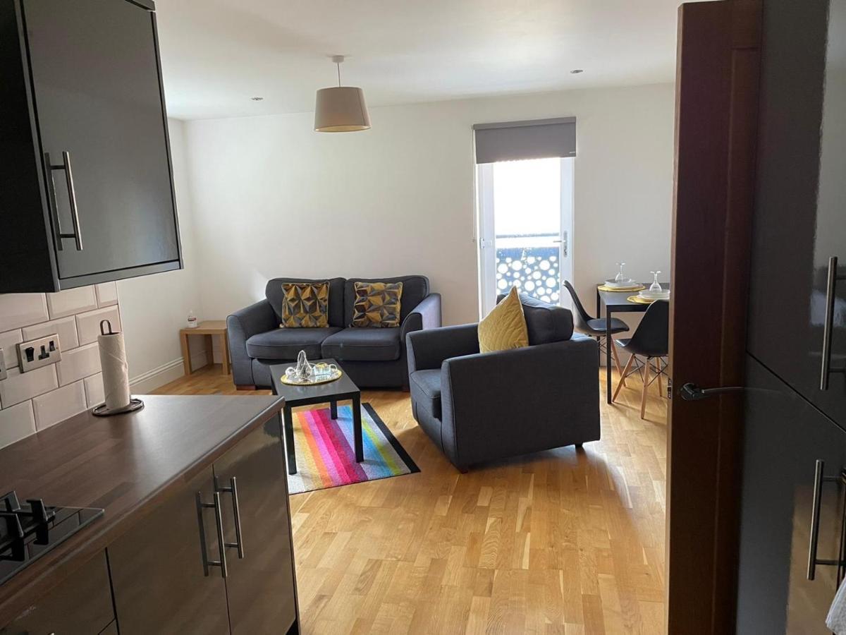 Central Hull Spacious Apartment H3 Kingston upon Hull Bagian luar foto