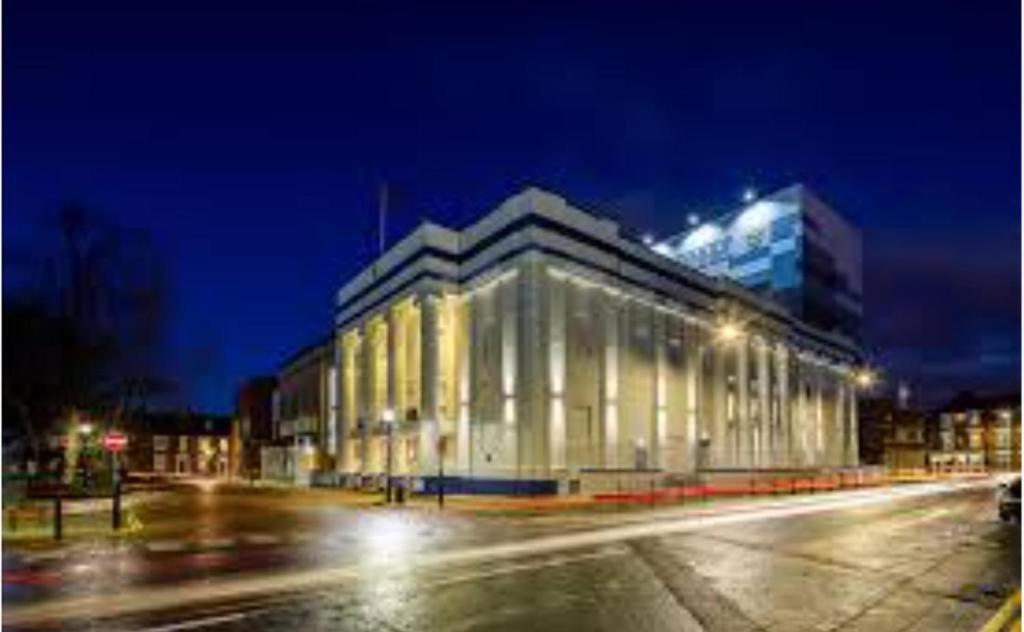 Central Hull Spacious Apartment H3 Kingston upon Hull Bagian luar foto